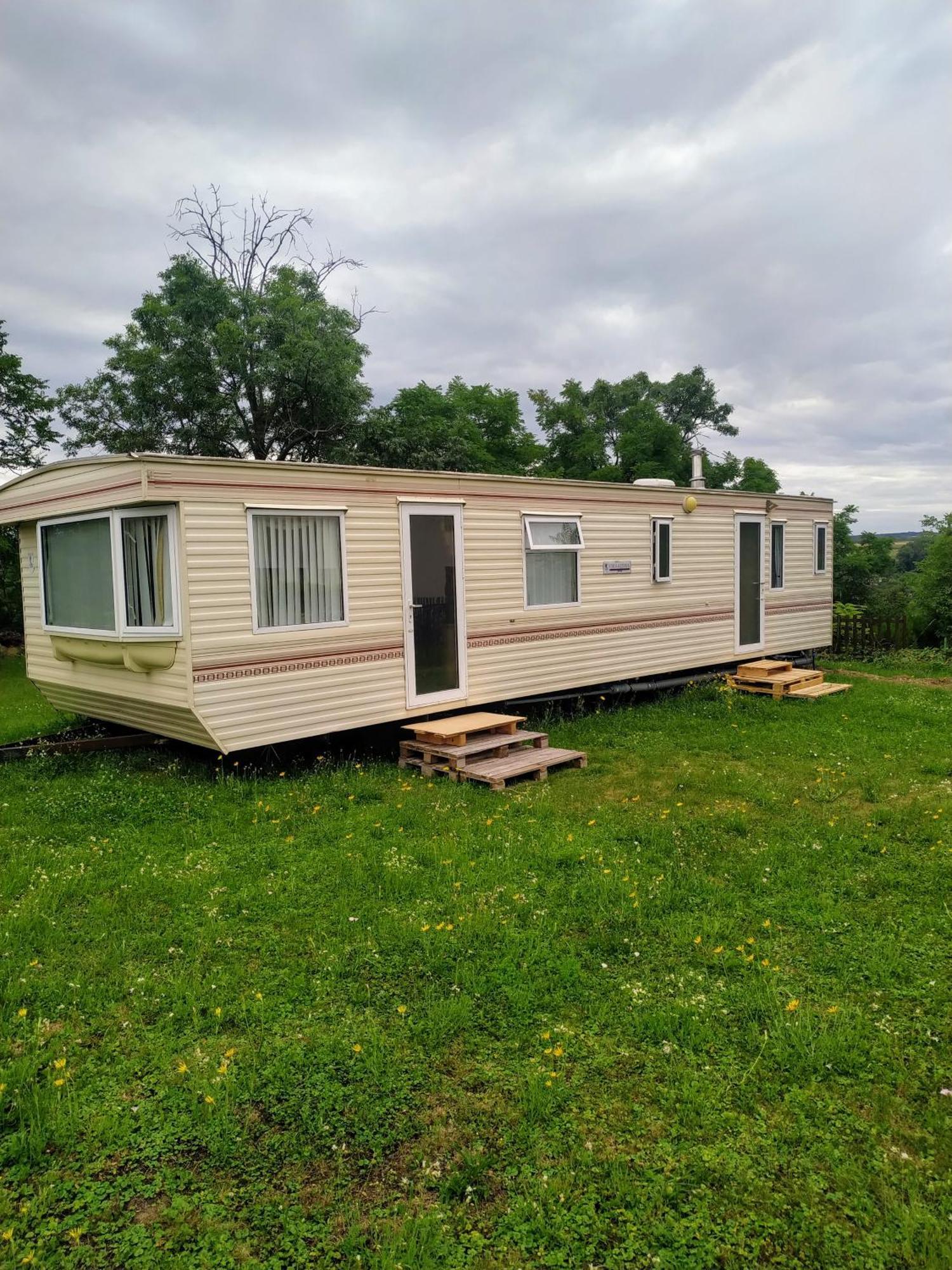 Mobilehouse Udraz Lägenhet Kutná Hora Exteriör bild